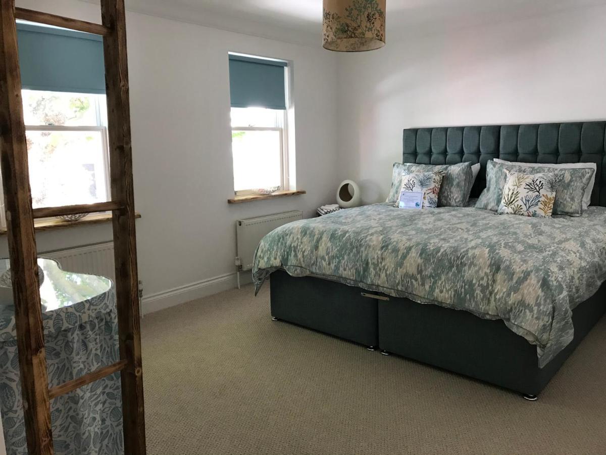 The Beach House Holiday Apartments อีสต์บอร์น ภายนอก รูปภาพ