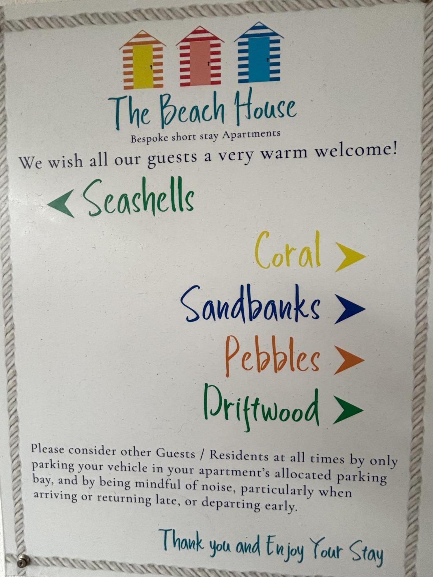 The Beach House Holiday Apartments อีสต์บอร์น ภายนอก รูปภาพ