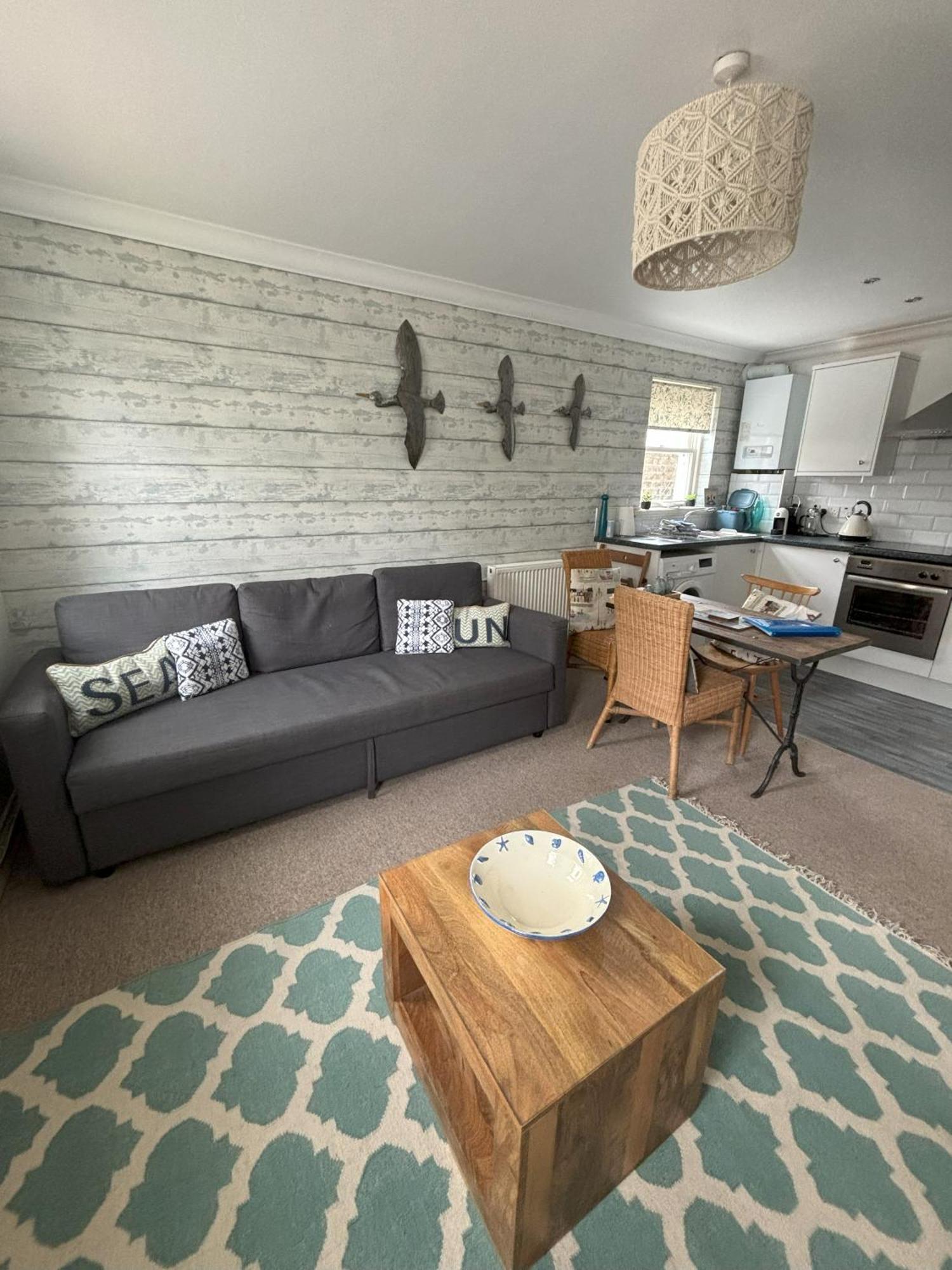 The Beach House Holiday Apartments อีสต์บอร์น ภายนอก รูปภาพ